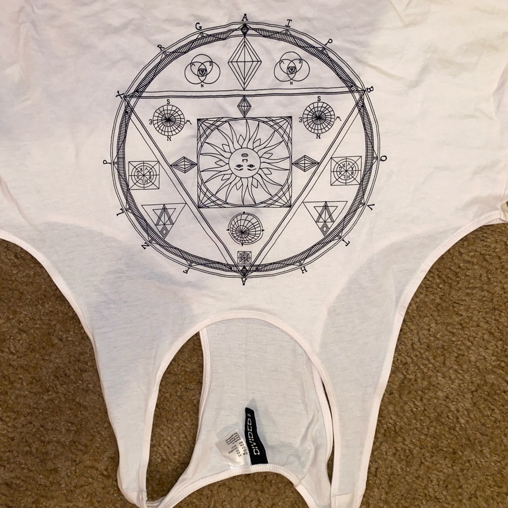 Woman crop top